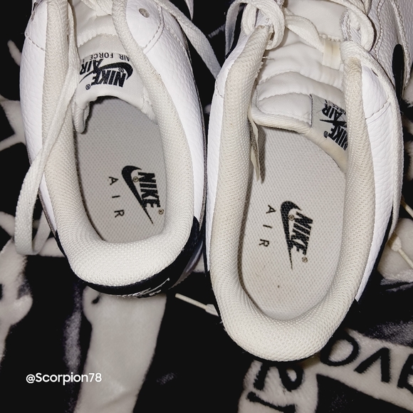 Nike AirForce 1 '07 Streetwear Shoes Size 11.5 for Men - Picture 10 of 12